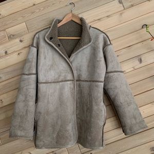 VELVET by Graham & Spencer Reversible Lux Sherpa Coat, Size XS, Like New Cond